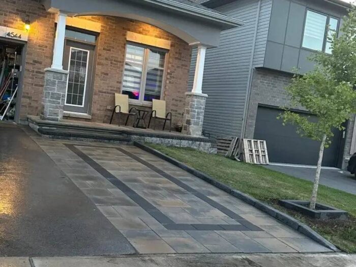 Formed concrete retaining wall