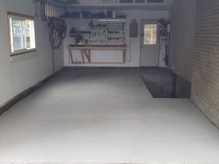 Resurfaced concrete steps at an Ottawa home